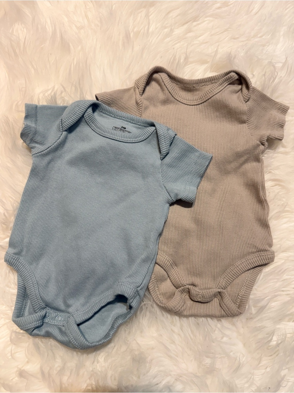 💫10/$25 • Classic Ribbed Short-Sleeve One-Piece Bodysuits